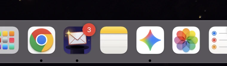 The Dock, with Magimail carrying a badge of seven unread messages